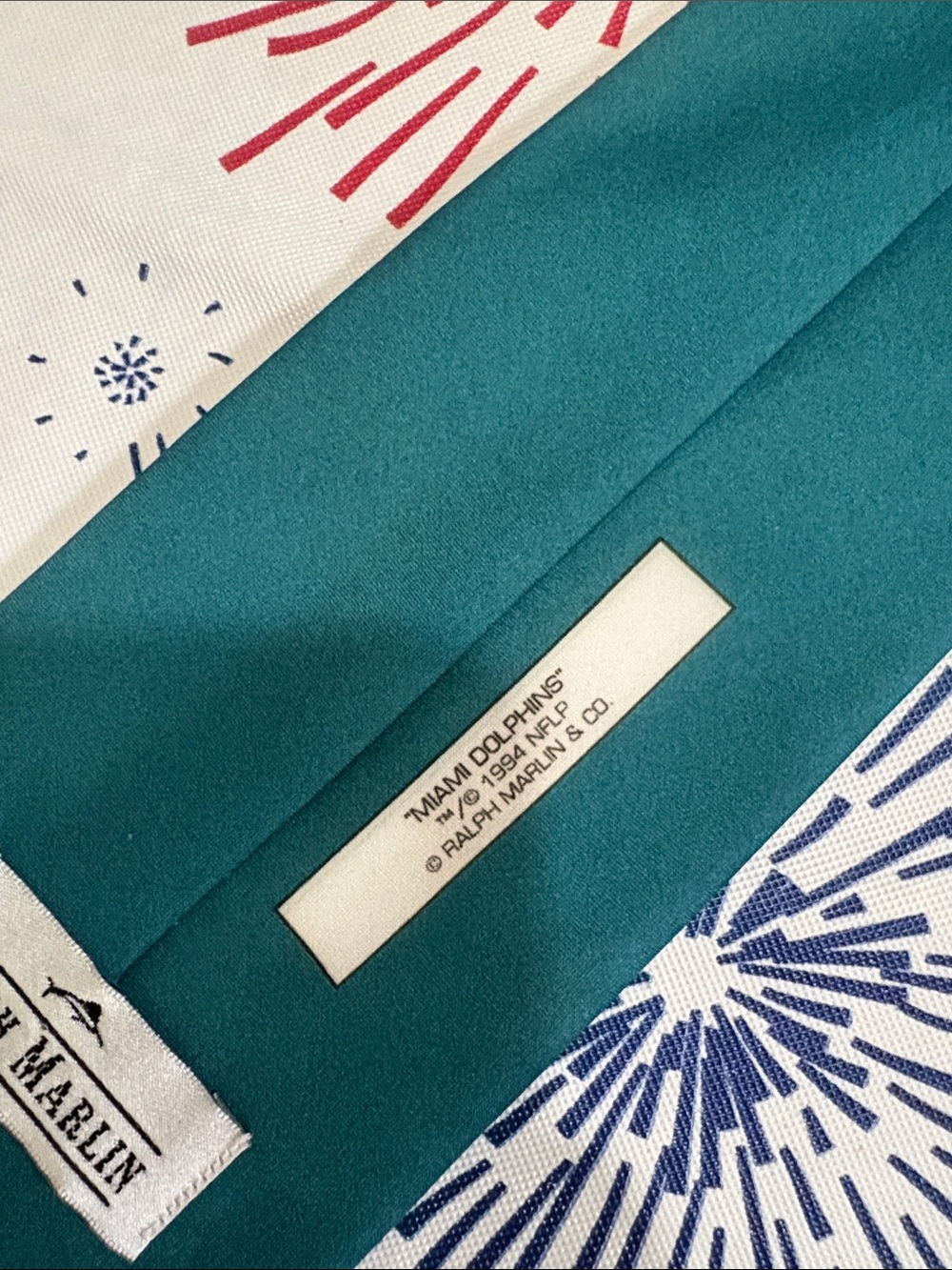 Ralph Marlin Vintage Miami Dolphins tie - Picture 4 of 4
